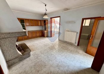 Soggiorno - Casa indipendente Via Francesco Scarafile
 
19, Latiano - foto 1