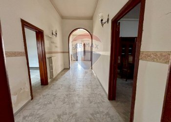 Hall / corridoio - Casa indipendente Via Francesco Scarafile
 
19, Latiano - foto 4