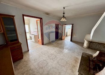 Stanza vuota - Casa indipendente Via Francesco Scarafile
 
19, Latiano - foto 5