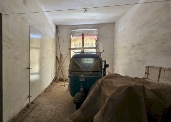 Parcheggio - Casa indipendente Via San Pietro
 
19, Torre Santa Susanna - foto 17