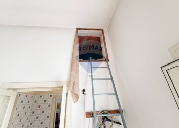 Scale - Independent house San Vito dei Normanni - photo 9