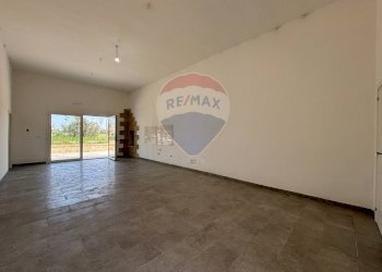 Stanza vuota - Villa Cutrofiano - foto 7