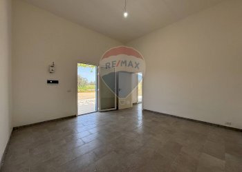 Stanza vuota - Villa Cutrofiano - foto 10