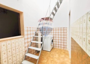 Scale - Casa indipendente Via Nicolò Piccinni
 
21, Latiano - foto 8