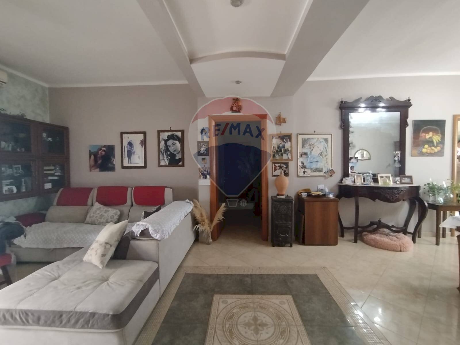 Soggiorno - Three-room apartment Via Giosuè Carducci
 
47, Brindisi - photo 1