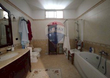 Bagno - Appartamento Via Giosuè Carducci
 
47, Brindisi - foto 9