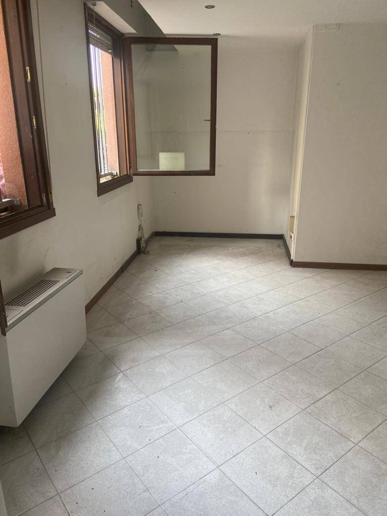 Foto 1 - Office via milazzo
 
42, Busto Arsizio - photo 1