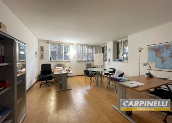 Foto 1 - Office Via Stefano da Seregno
 
55, Seregno - photo 1