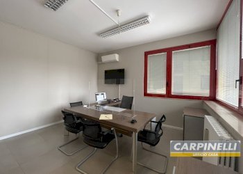 Foto 4 - Office Via Garibaldi
 
273, Desio - photo 4