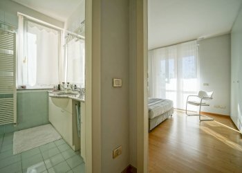 Foto 11 - Villa VIA AI POGGI
 
98, Lecco - foto 11