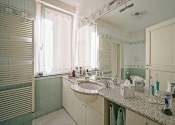 Foto 13 - Villa VIA AI POGGI
 
98, Lecco - foto 13