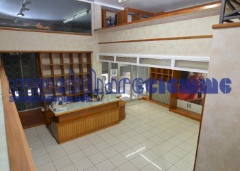 Foto 2 - Locale Commerciale PIAZZA V. VENETO
 
5, Calolziocorte - foto 2