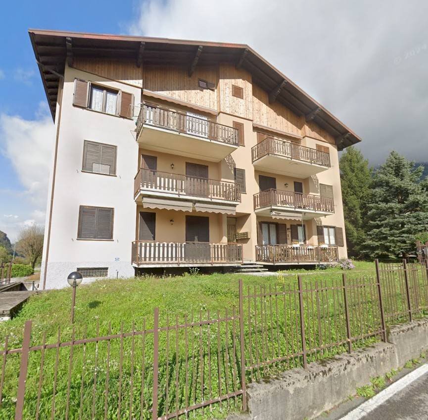 Foto 2 - Bilocale VIA SPARAVERA
 
2, Taceno - foto 2