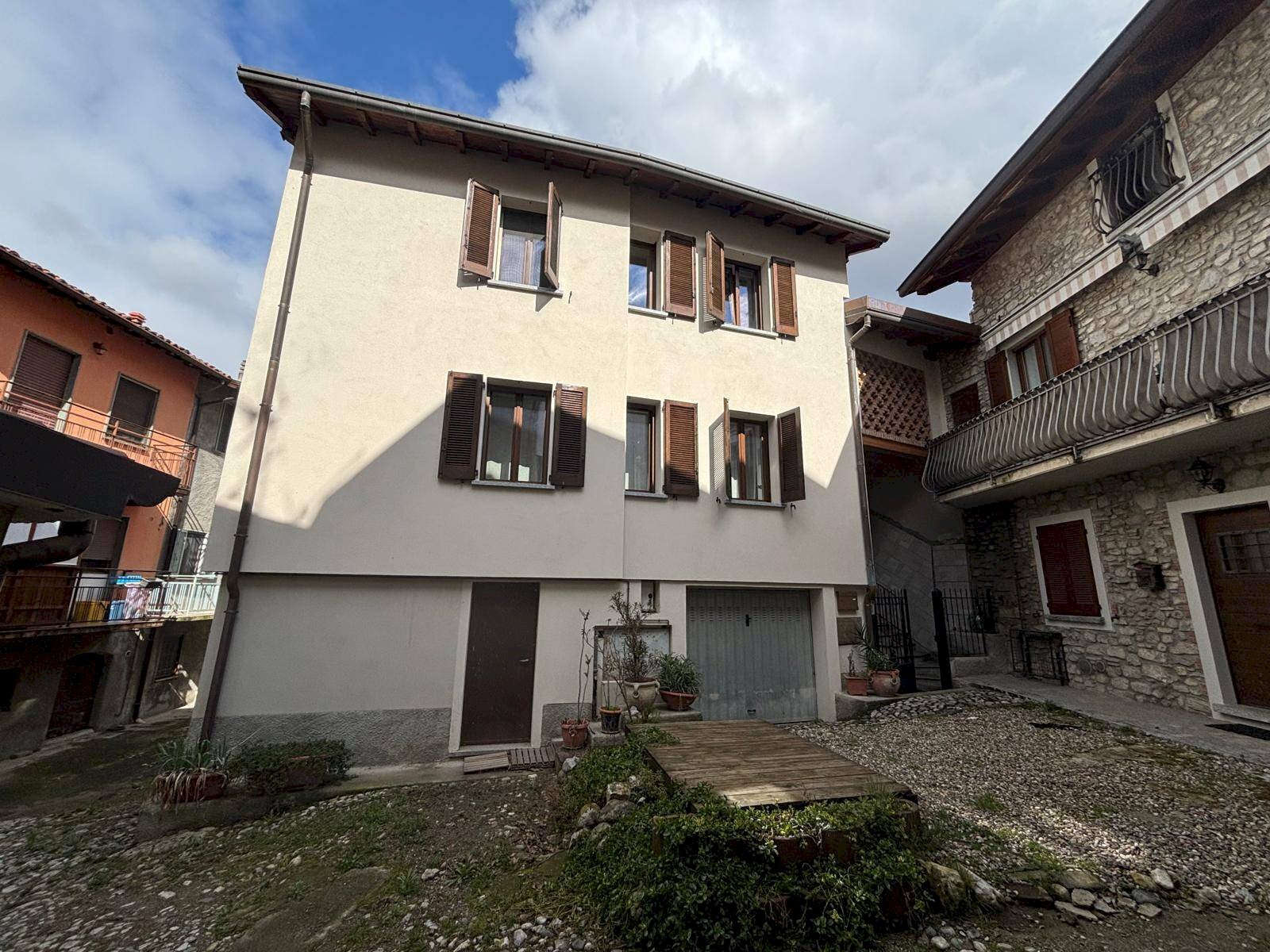 Foto 3 - Casa indipendente Via Pedro Vassena
 
47, Galbiate - foto 3