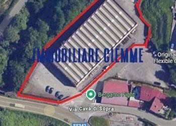 Foto 2 - Capannone via cava di sopra
 
18, Caprino Bergamasco - foto 2