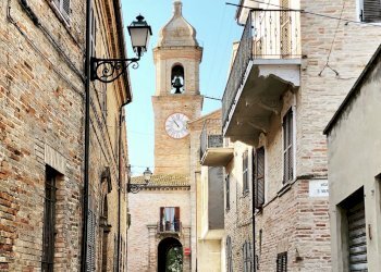 Foto 1 - Casa indipendente via dante alichieri
 
8, Altidona - foto 1