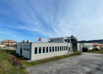 Foto 1 - Capannone Altidona - foto 1