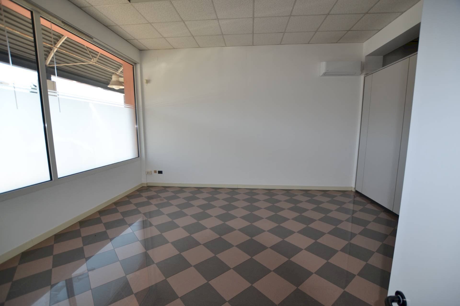 Foto 2 - Shop LIMENA, Limena - photo 2