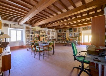 Foto 14 - Stable - Palace Via Gaetano Lapis
 
snc, Cagli - photo 14