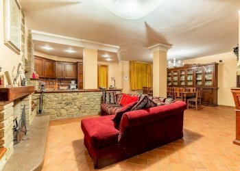 Foto 22 - Villa Via Santa Maria
 
12, Città di Castello - foto 22