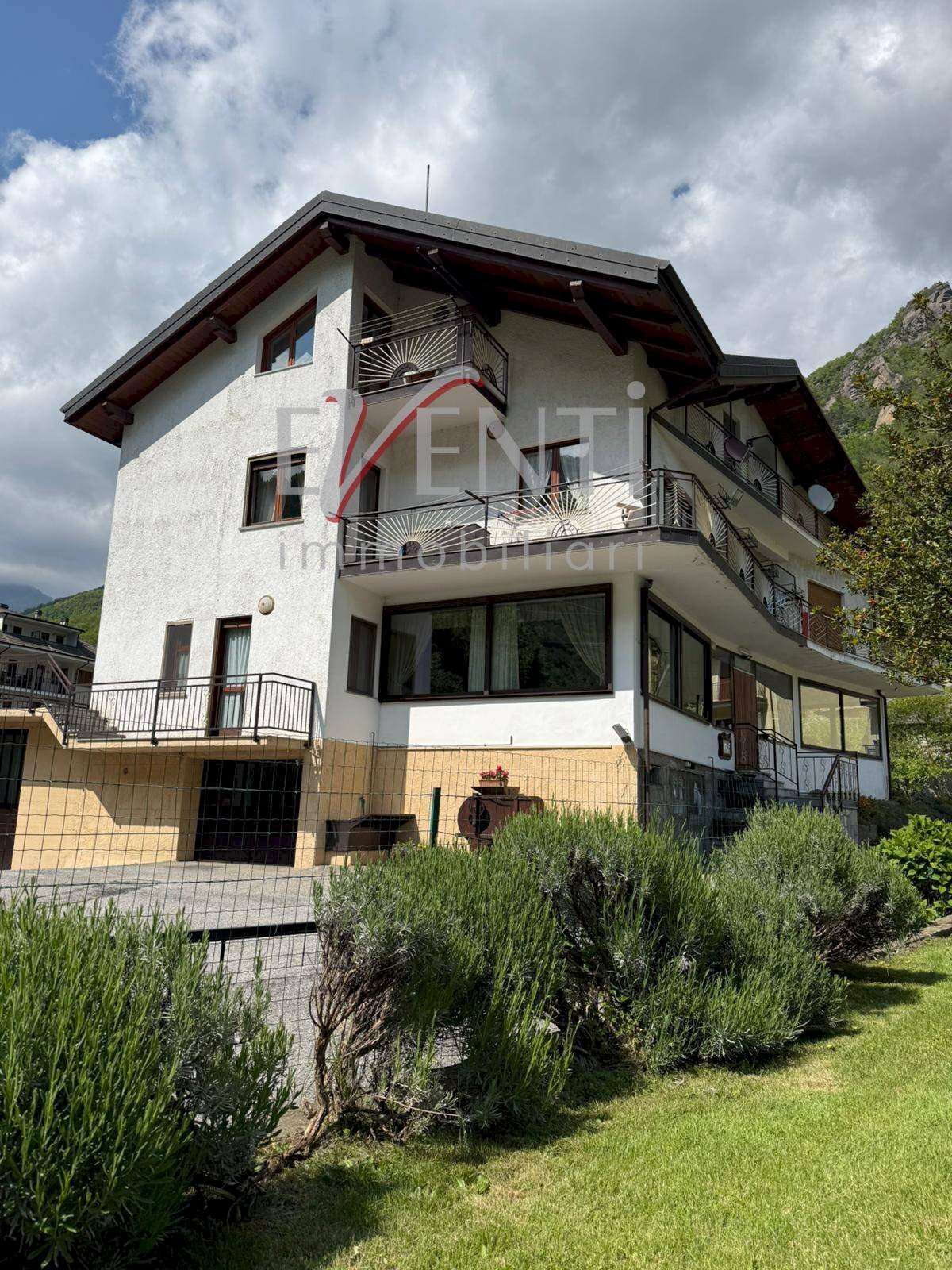 Foto 3 - Casa indipendente Frazione Roreto
 
3, Roure - foto 3