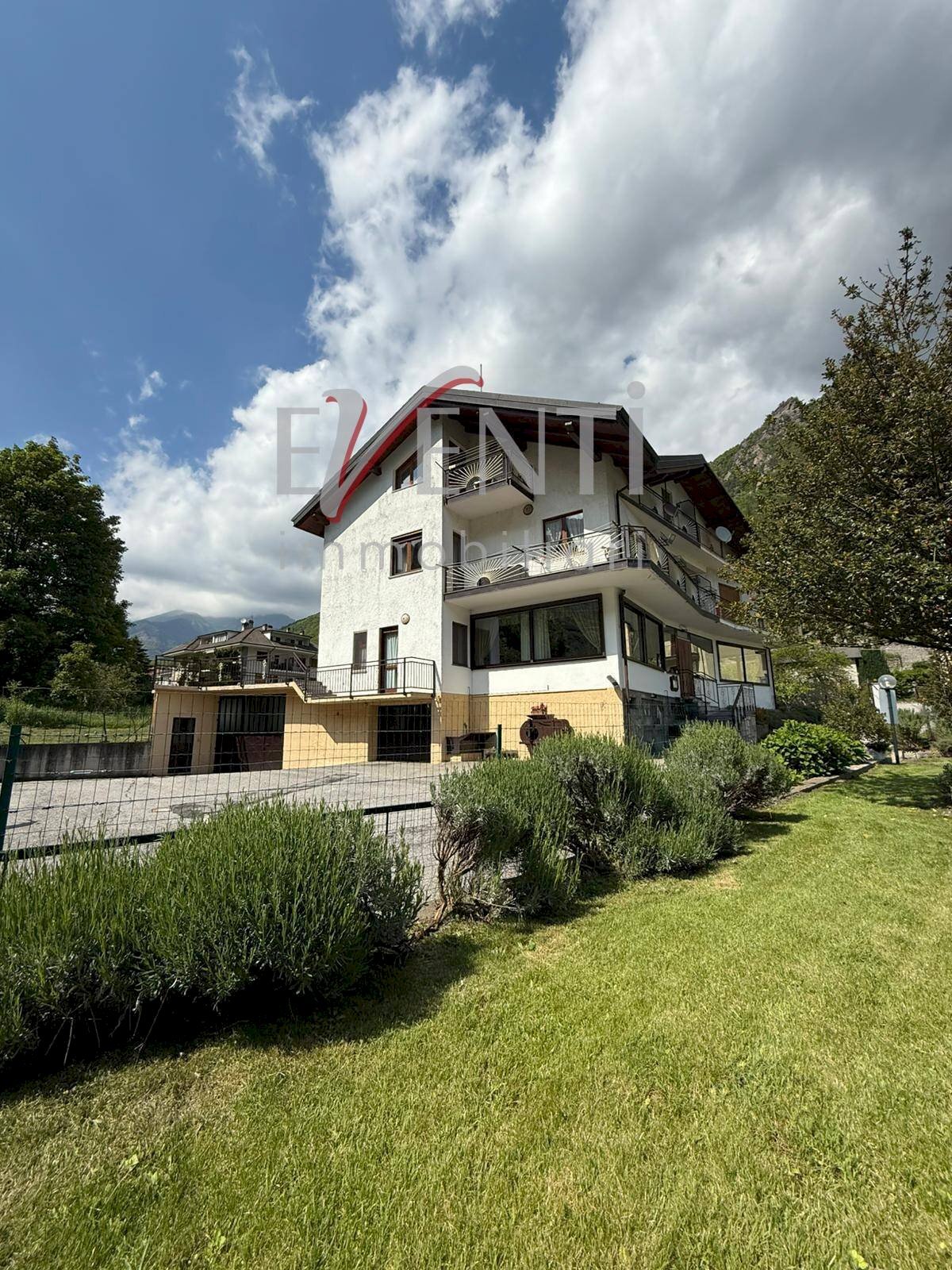 Foto 2 - Casa indipendente Frazione Roreto
 
3, Roure - foto 2