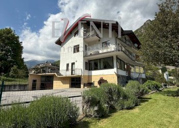 Foto 2 - Casa indipendente Frazione Roreto
 
3, Roure - foto 2