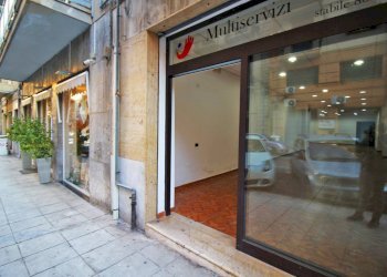 Foto 16 - Locale Commerciale Via Mariano Stabile
 
80, Palermo - foto 15