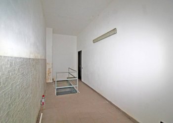 Foto 28 - Locale Commerciale Via Mariano Stabile
 
80, Palermo - foto 27