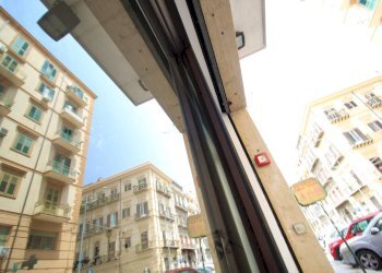 Foto 62 - Locale Commerciale Via Mariano Stabile
 
80, Palermo - foto 61