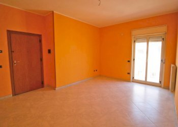 Foto 3 - Quadrilocale via giuseppe fava
 
1, Villabate - foto 3