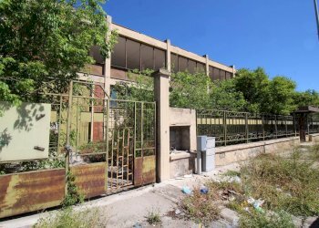 Foto 42 - Capannone Via Ingham
 
23, Palermo - foto 39