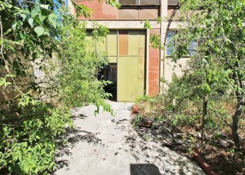 Foto 43 - Capannone Via Ingham
 
23, Palermo - foto 40