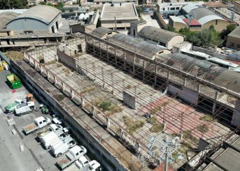 Foto 48 - Capannone Via Ingham
 
23, Palermo - foto 45