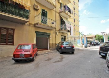 Foto 25 - Box Via Favignana
 
14, Palermo - foto 24