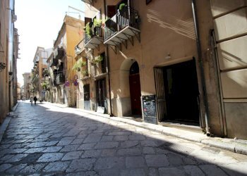 Foto 4 - Locale Commerciale Via Alloro
 
19, Palermo - foto 3