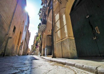 Foto 9 - Locale Commerciale Via Alloro
 
19, Palermo - foto 8