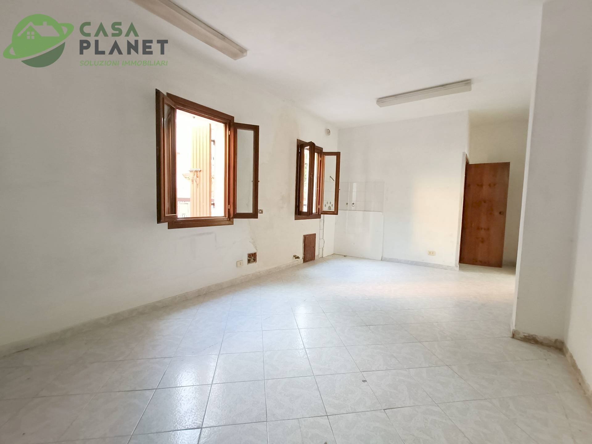 Foto 2 - Shop Via San Dona', Venezia - photo 2