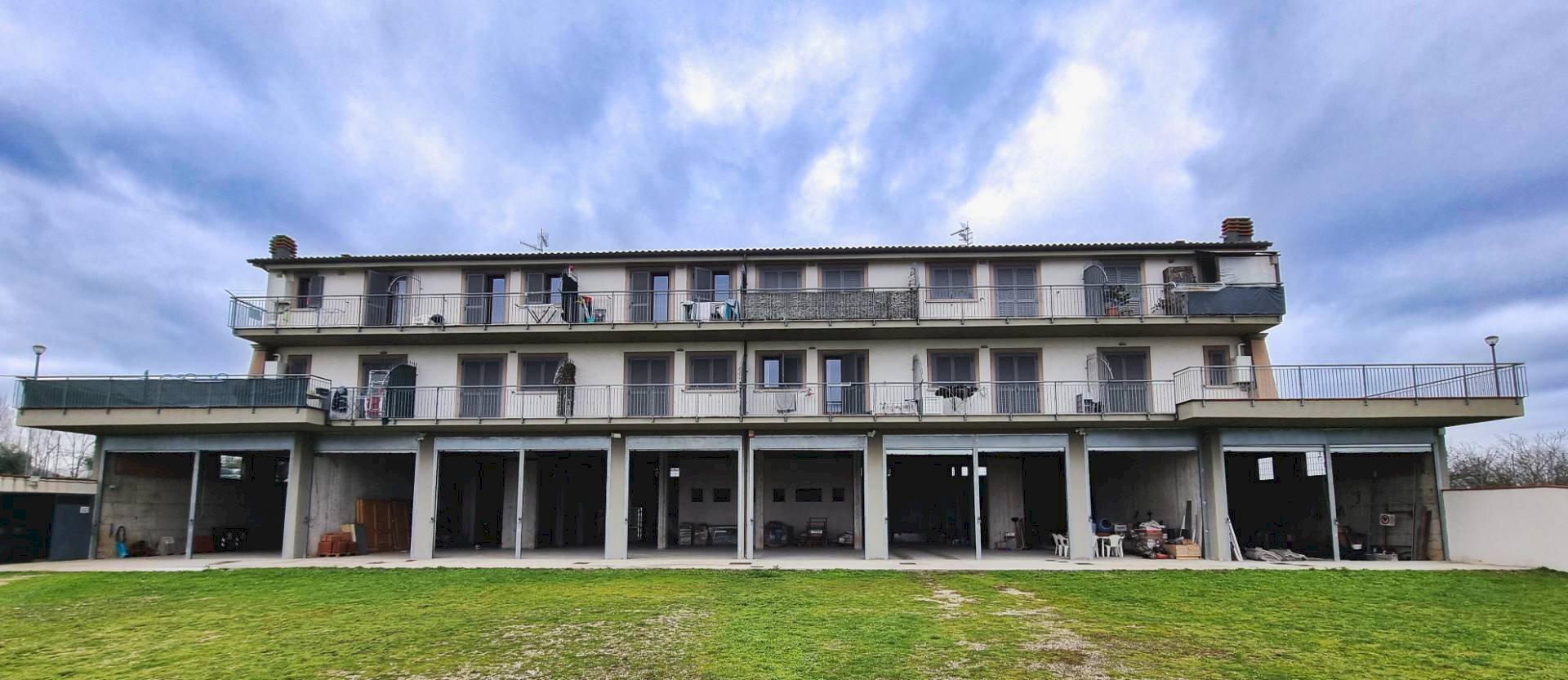 Foto 3 - Commercial Premises Valmontone - photo 3