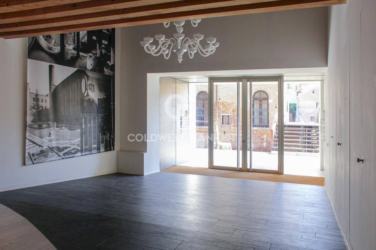 Foto 1 - Ufficio Calle Cannaregio - Priuli Ai Cavaleti
 
96, Venezia - foto 1