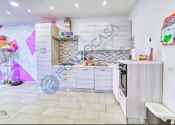 Foto 6 - Villa VIA ISONZO
 
16, Solaro - foto 6