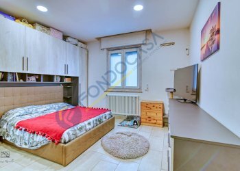 Foto 13 - Villa VIA ISONZO
 
16, Solaro - foto 13