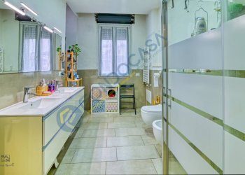 Foto 16 - Villa VIA ISONZO
 
16, Solaro - foto 16