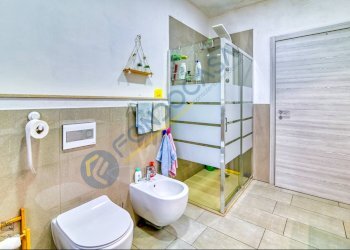 Foto 17 - Villa VIA ISONZO
 
16, Solaro - foto 17