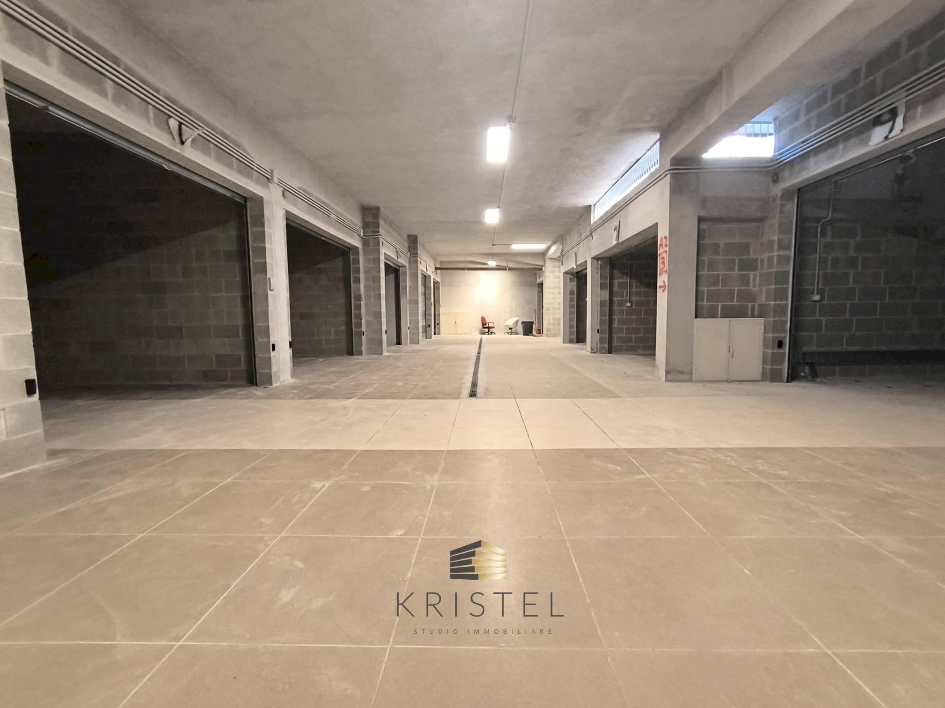 Foto 3 - Box VIALE GUGLIELMO MARCONI
 
120, Pescara - photo 3