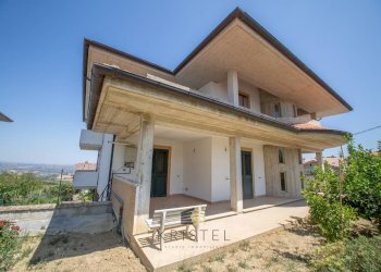 Foto 19 - Villa VIA CROCI
 
14, Casalincontrada - foto 19