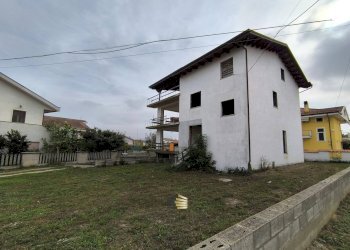 Foto 9 - Casa indipendente VIA CONGIUNTI
 
5, Collecorvino - foto 6