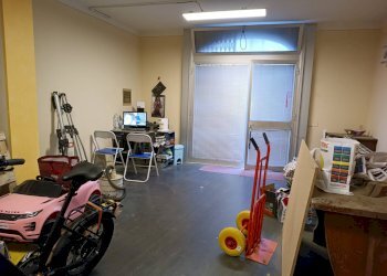 Foto 2 - Locale Commerciale viale italia, Pontedera - foto 2