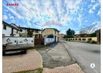 Casa all\'aperto - Casa indipendente piazza Santi Astanzio e Antoniano
 
3, Torrevecchia Pia - foto 10