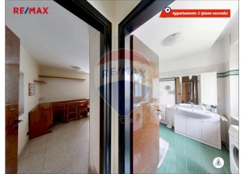 Bagno - Casa indipendente piazza Santi Astanzio e Antoniano
 
3, Torrevecchia Pia - foto 51